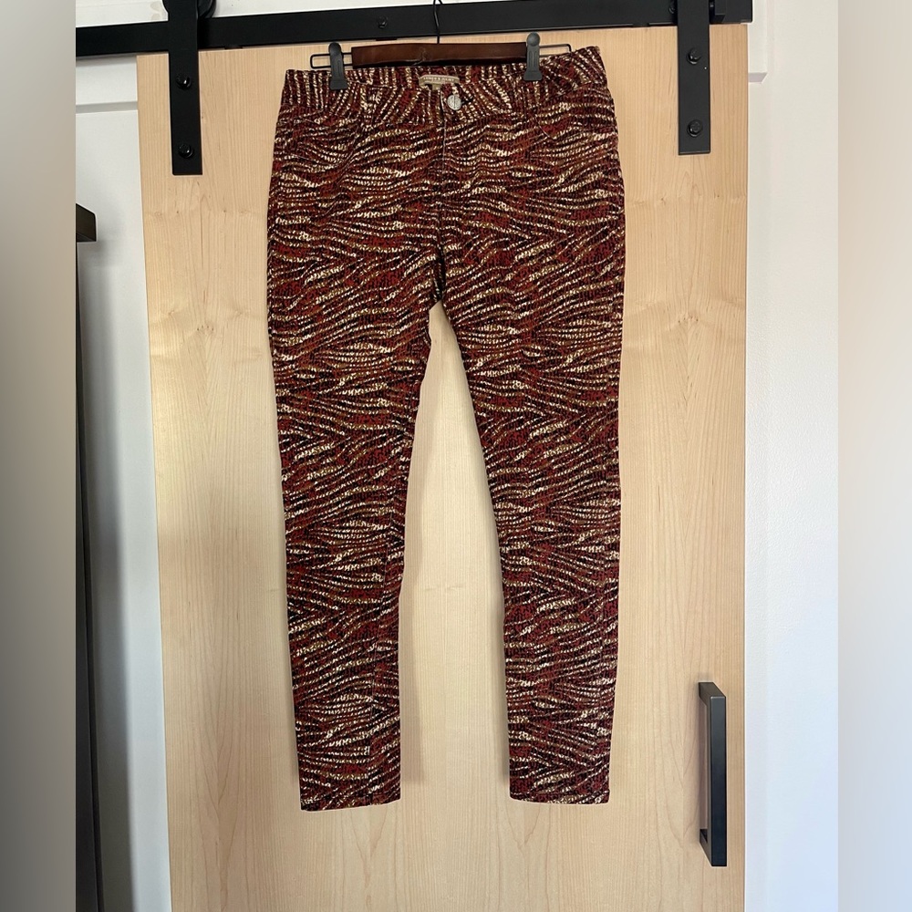 Ladies 30/29 Romeo Couture jeans